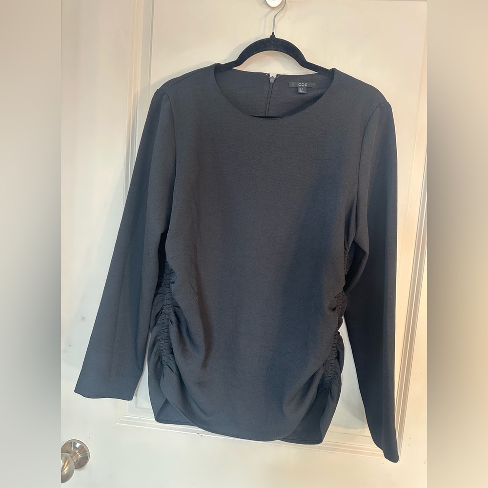 COS Long Sleeve Ruched Sides Flattering Zip Up In Back Top, Size 10